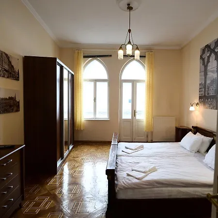 The Historical Family Nest In Centre Апартаменты