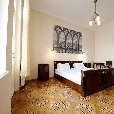 Апартаменты The Historical Family Nest In Centre Львов